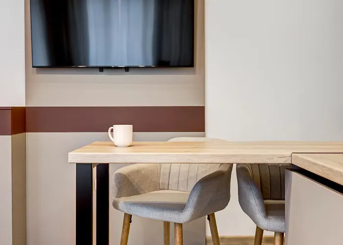 Newly Renovated Comfortable First-floor Apartmán *