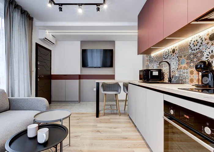 Newly Renovated Comfortable First-floor Lägenhet Sofia