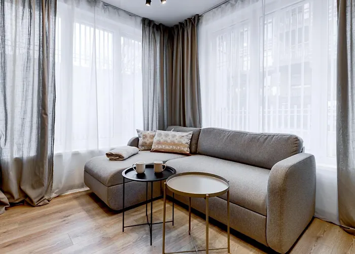 Newly Renovated Comfortable First-floor